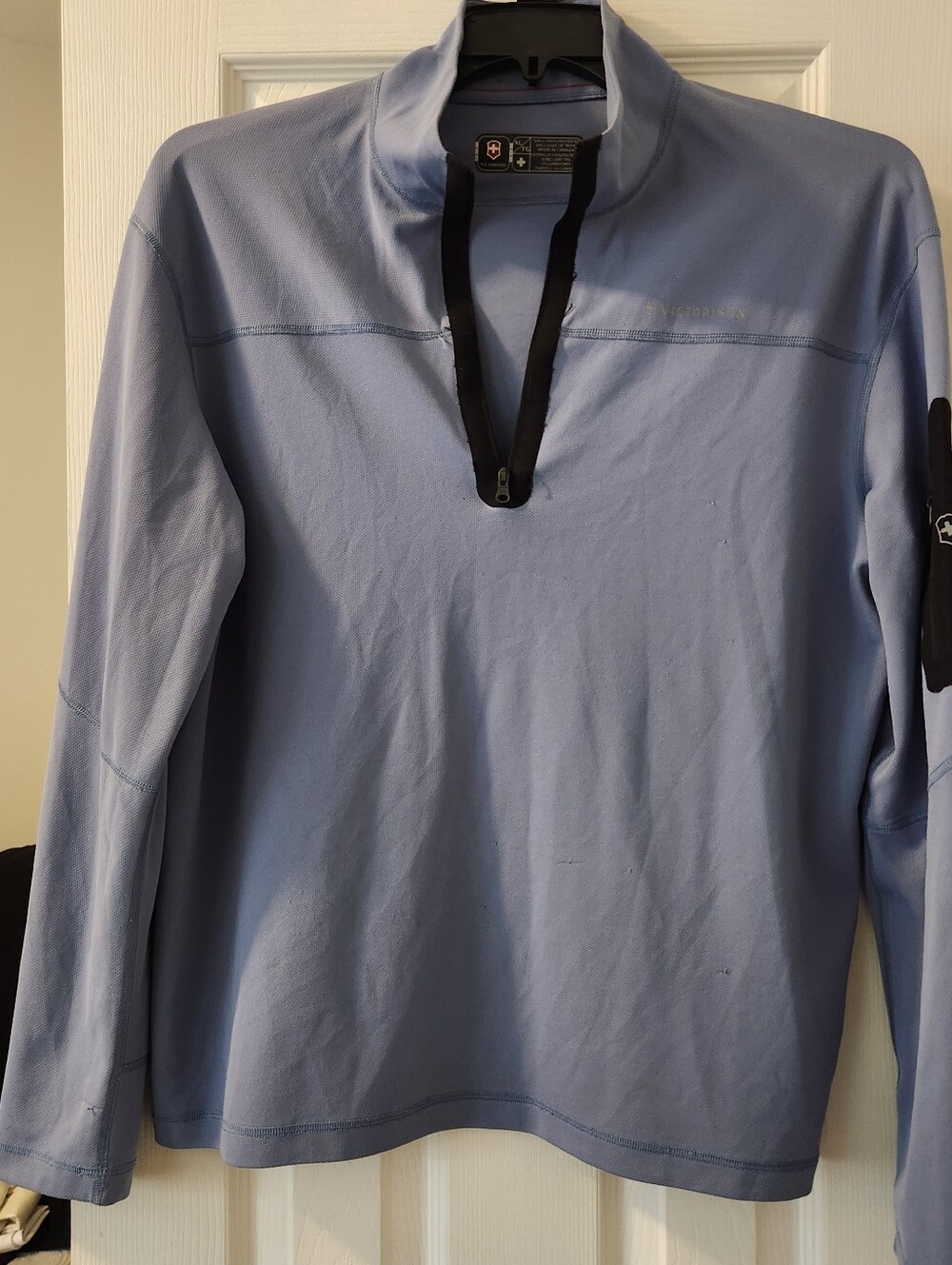 Victorinox Men’s Light Blue Half-Zip Performance Pullover -XL